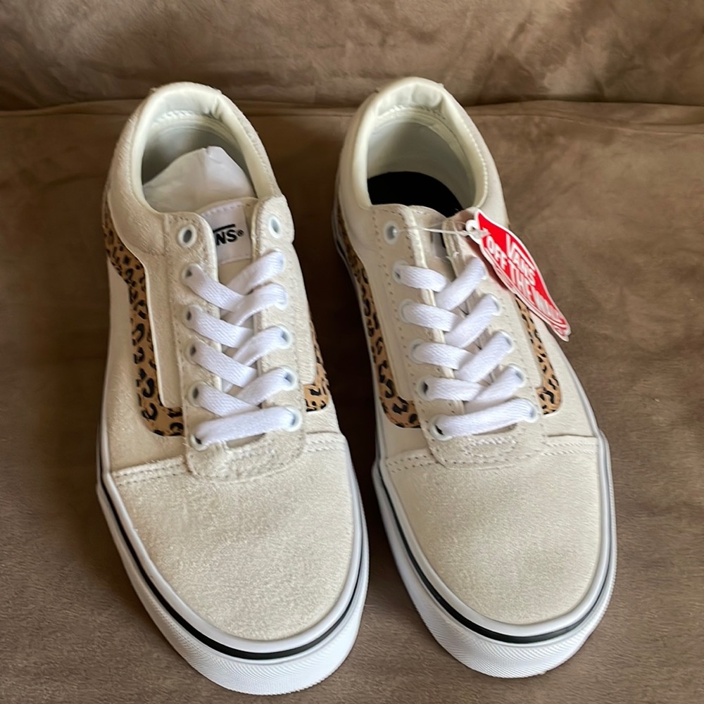 Brand new Suede Vans with Leopard stripe